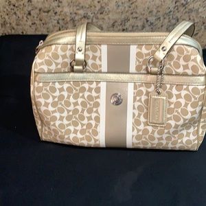 Women’s Coach bag